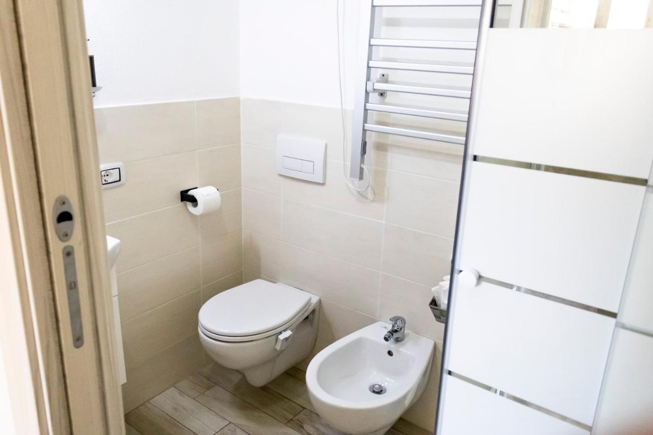 Sassari-Centro Elegante Appartamento Con Wifi E Netflix Zewnętrze zdjęcie