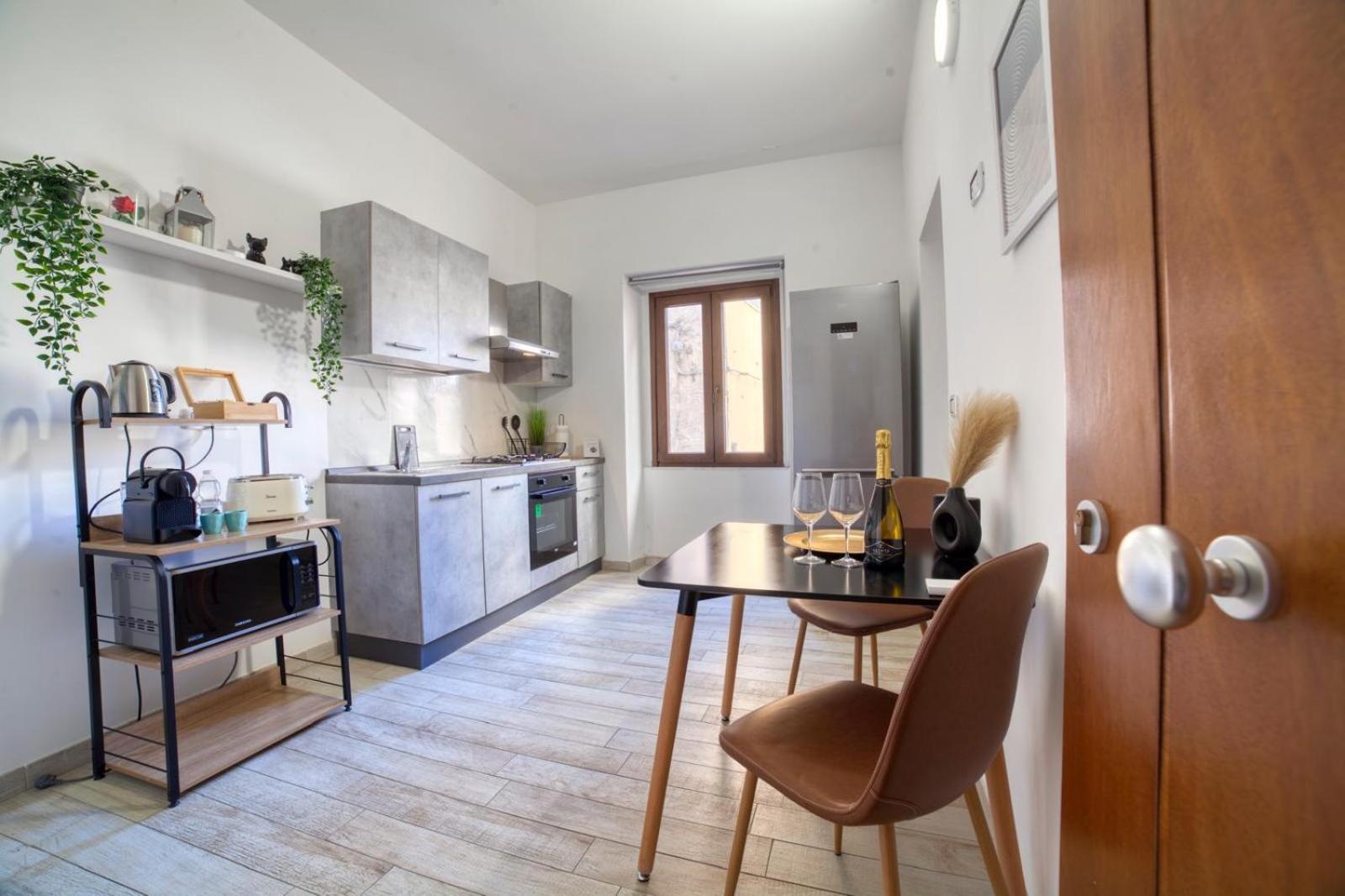 Sassari-Centro Elegante Appartamento Con Wifi E Netflix Zewnętrze zdjęcie